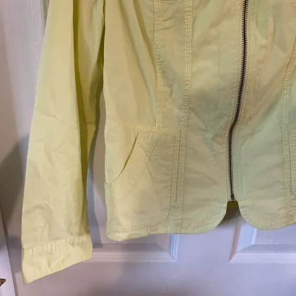 Chico’s Light Jacket Women’s Size 0 Yellow Zipper Pockets Long Sleeve - Picture 4 of 14